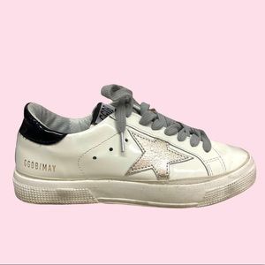 Golden Goose Sneakers